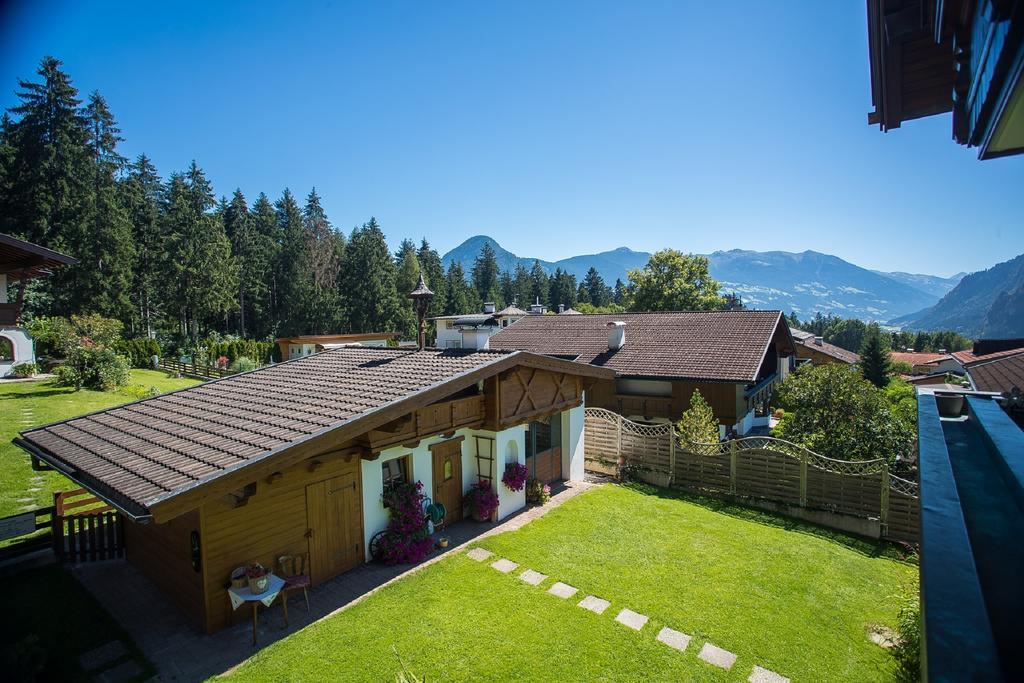 Gastehaus Waldrand Garni Hotel Wiesing Exterior photo